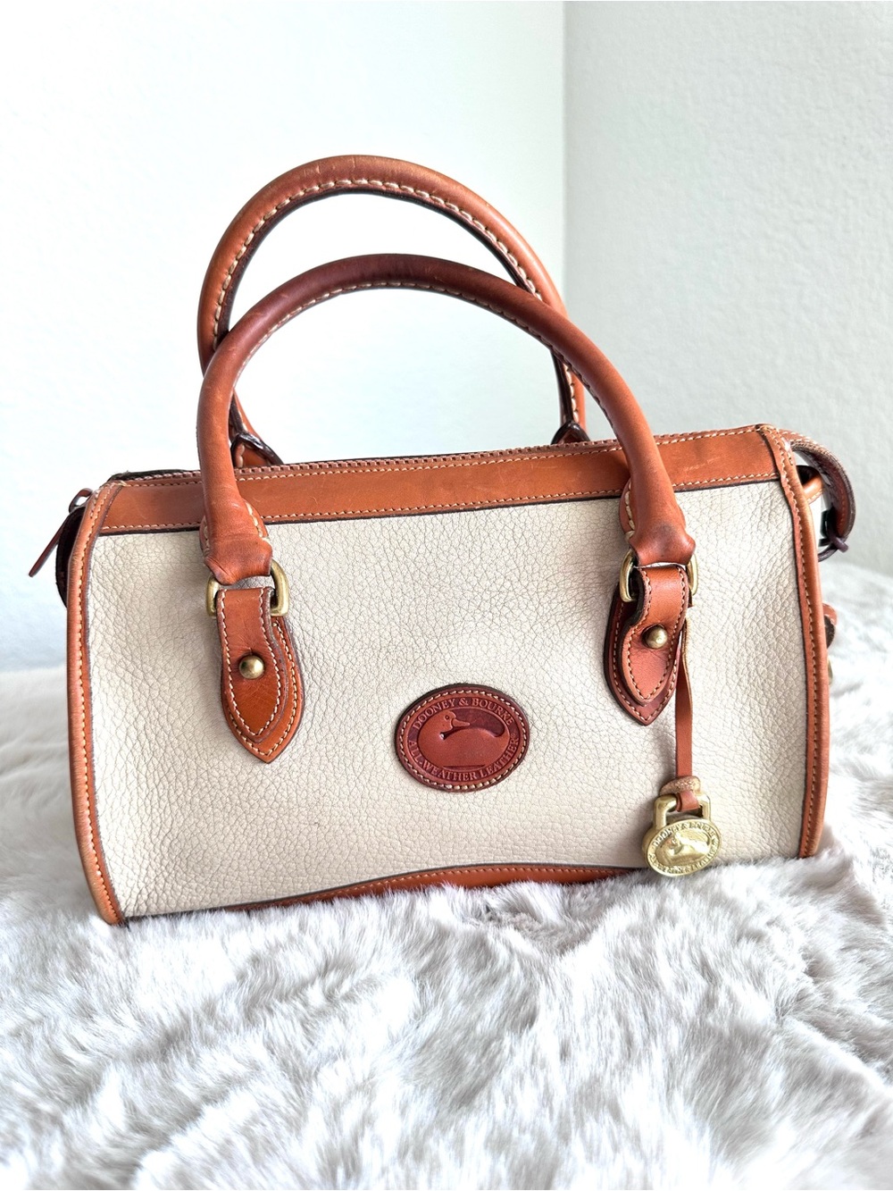 Dooney & Bourke Vintage Satchel Shoulder Bag ‘90s Tan Pebble Leather